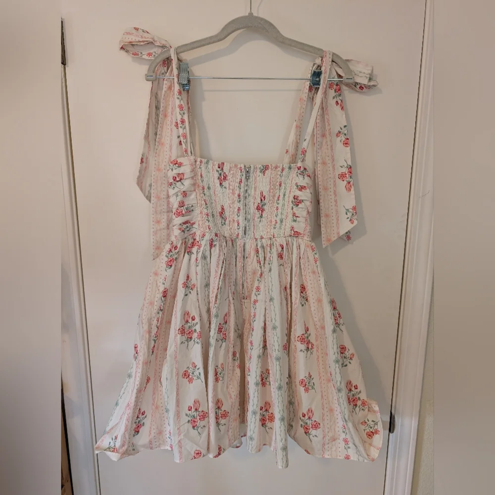 Chic Cream Strapless Dress - Picture 6 of 6